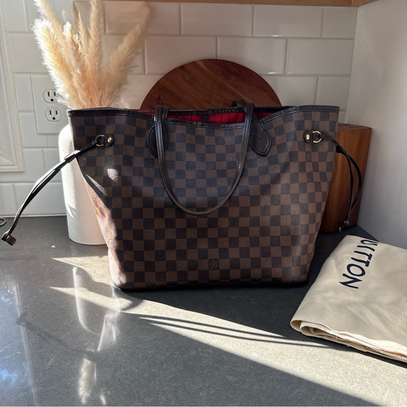 Louis Vuitton Damier Ebene Neverfull MM - Picture 1 of 16